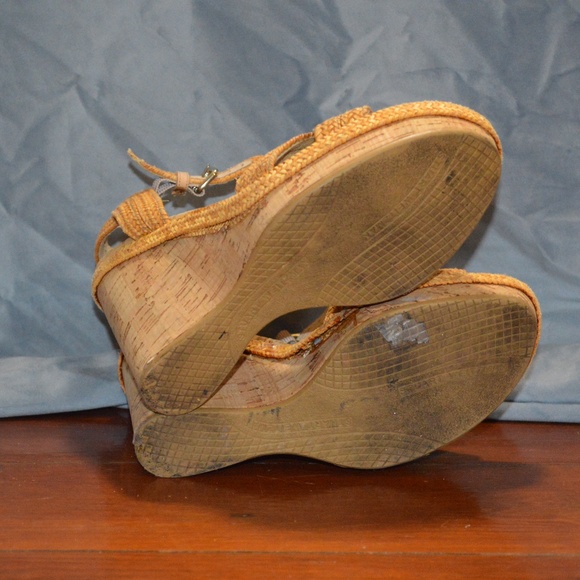 Stuart Weitzman Minx Wedge 8.5 - Picture 5 of 5